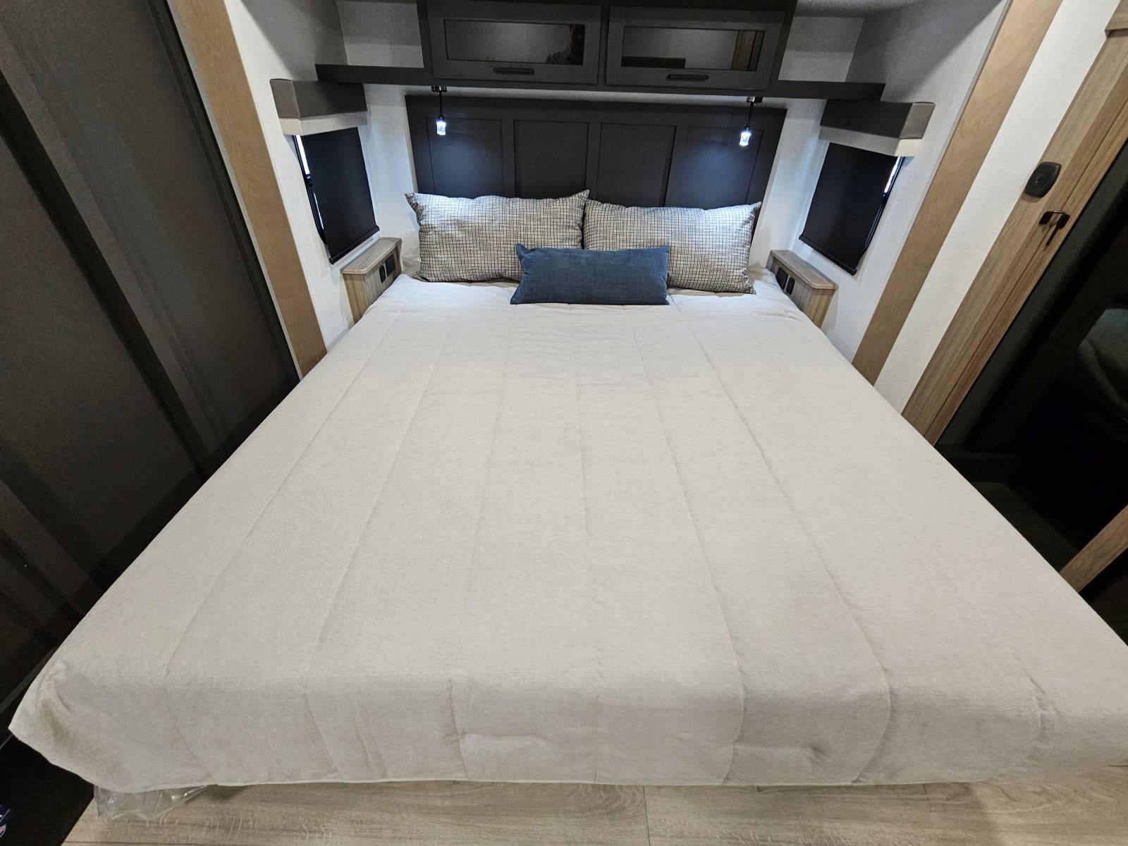 2026 Forest River 2026 Forest River Flagstaff Classic - thumbnail 17