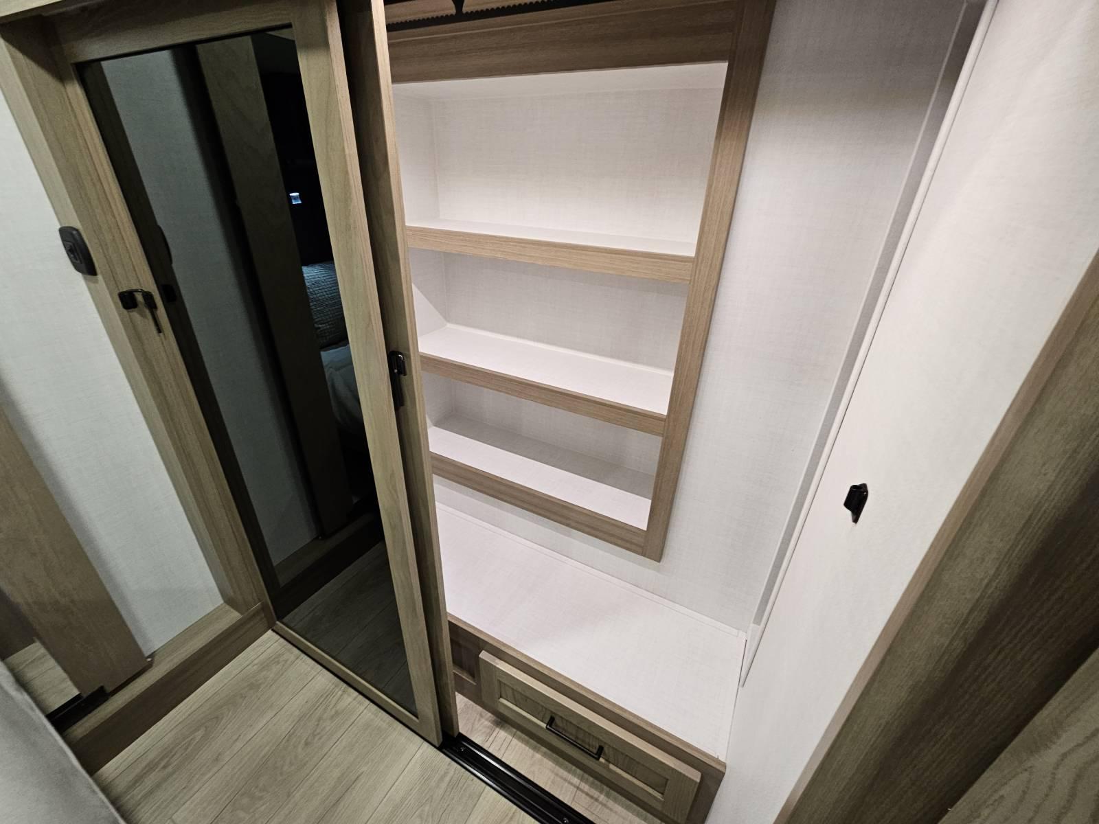 2026 Forest River 2026 Forest River Flagstaff Classic - thumbnail 19