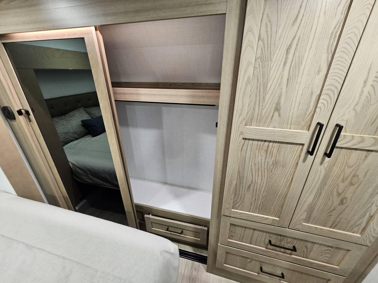 2026 Forest River 2026 Forest River Flagstaff Classic - thumbnail 17