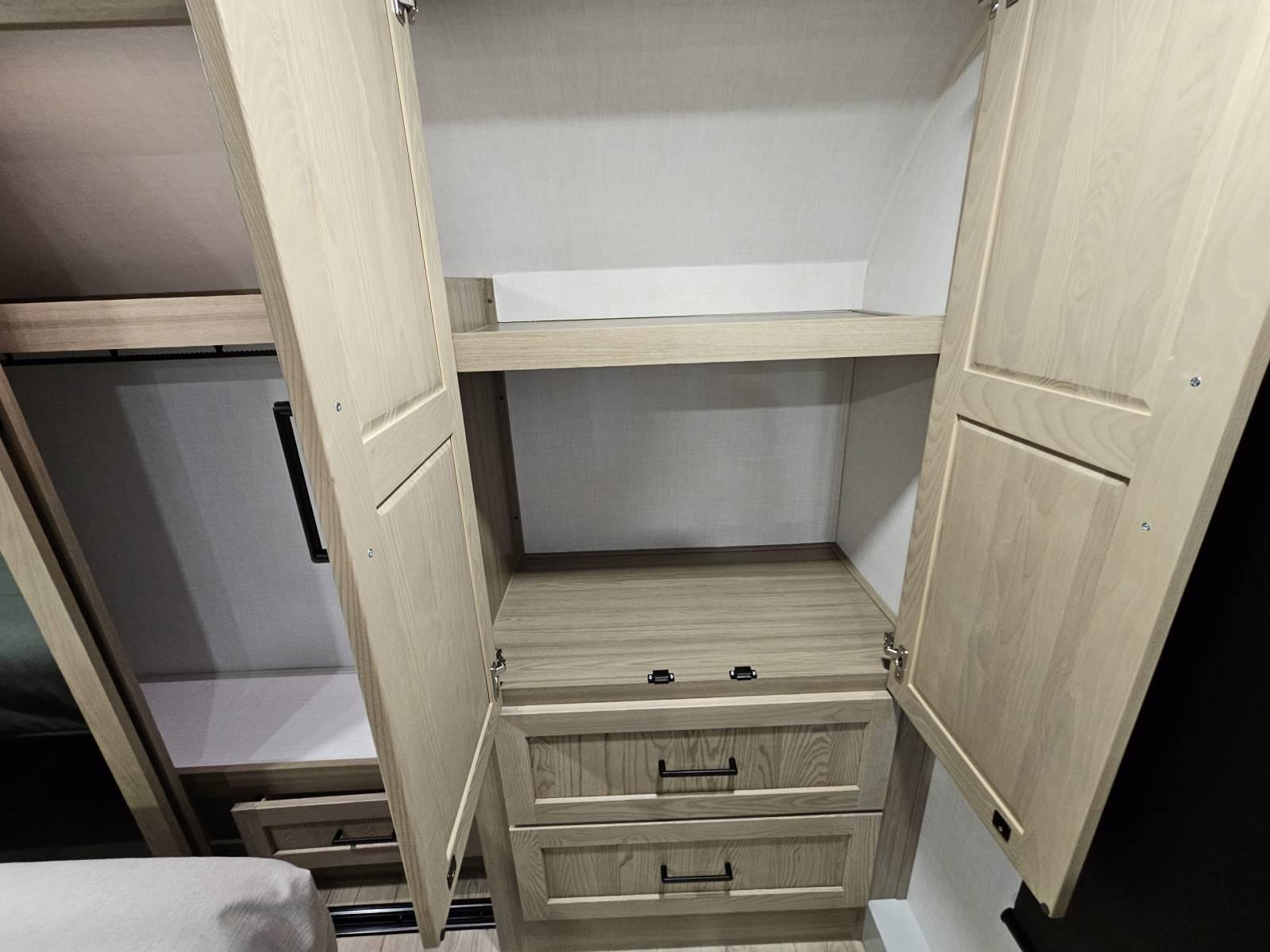 2026 Forest River 2026 Forest River Flagstaff Classic - thumbnail 18