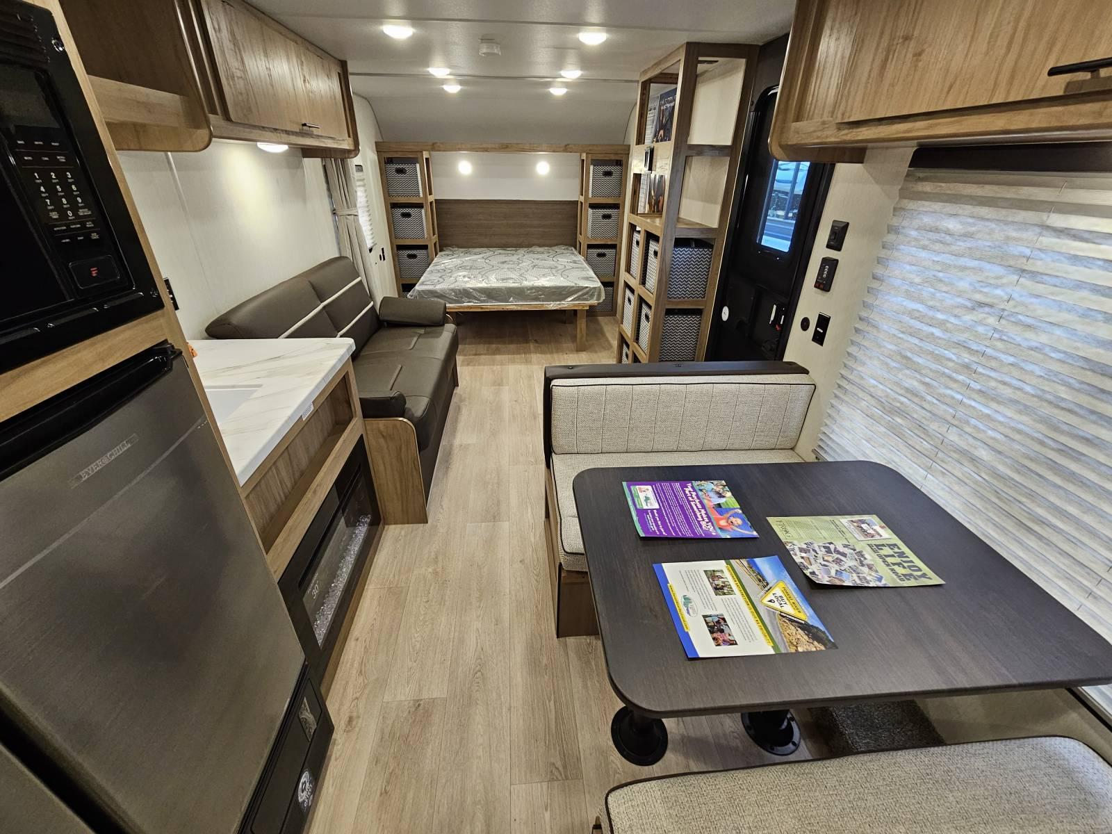 2026 Forest River 2026 Forest River Cherokee Grey Wolf - thumbnail 5