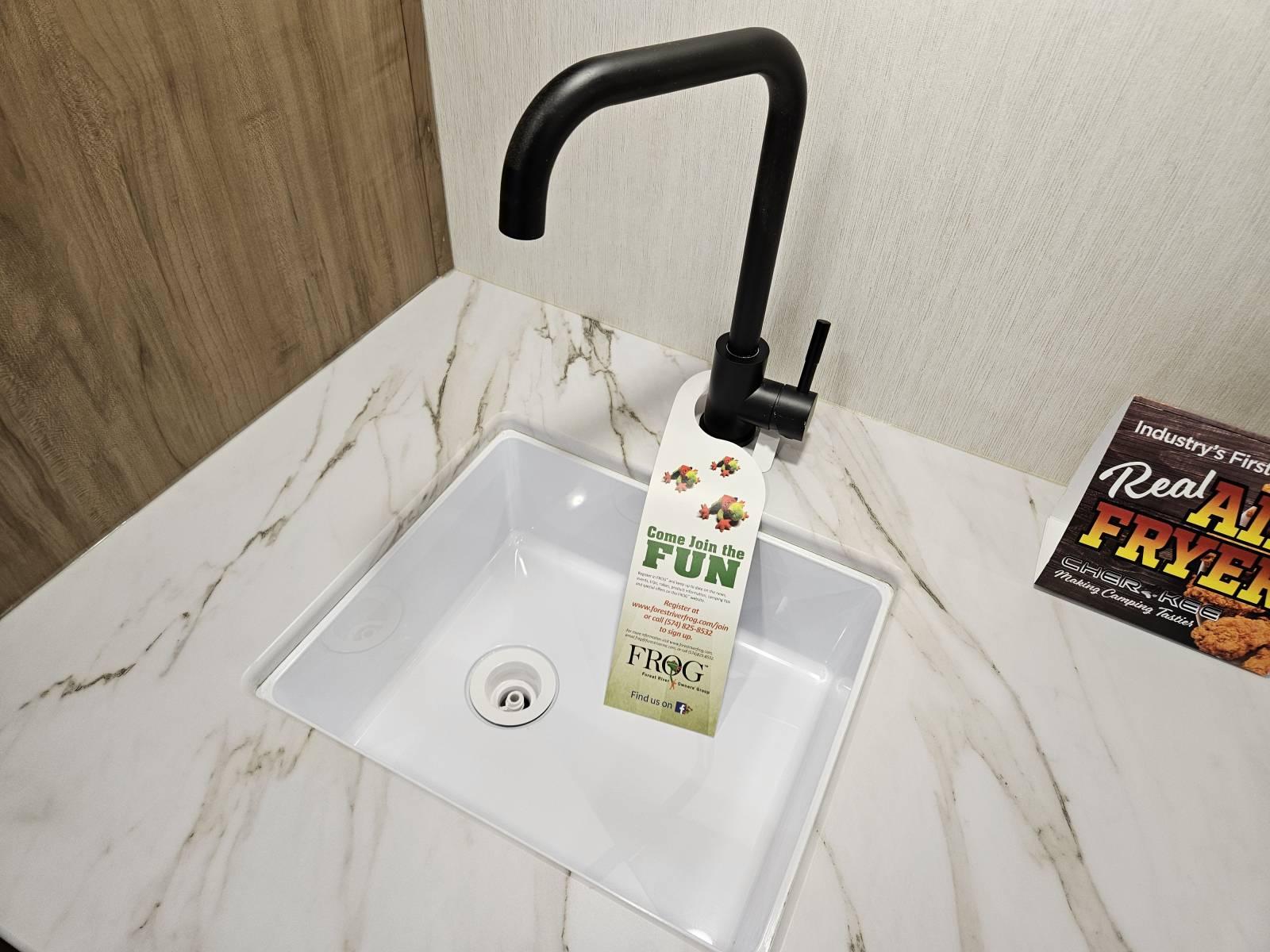 2026 Forest River 2026 Forest River Cherokee Grey Wolf - thumbnail 9