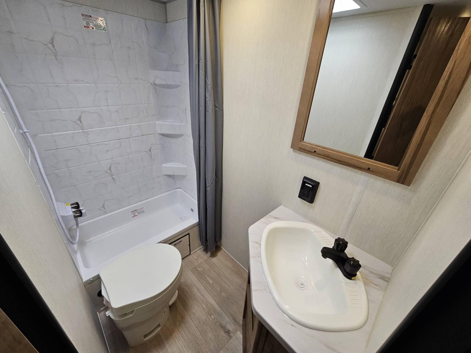 2026 Forest River 2026 Forest River Cherokee Grey Wolf - thumbnail 19