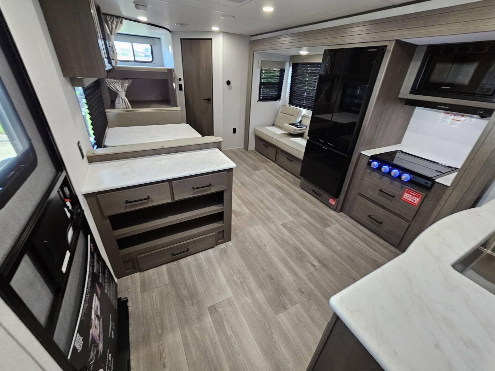 2026 Grand Design 2026 Grand Design Transcend Xplor - thumbnail 4