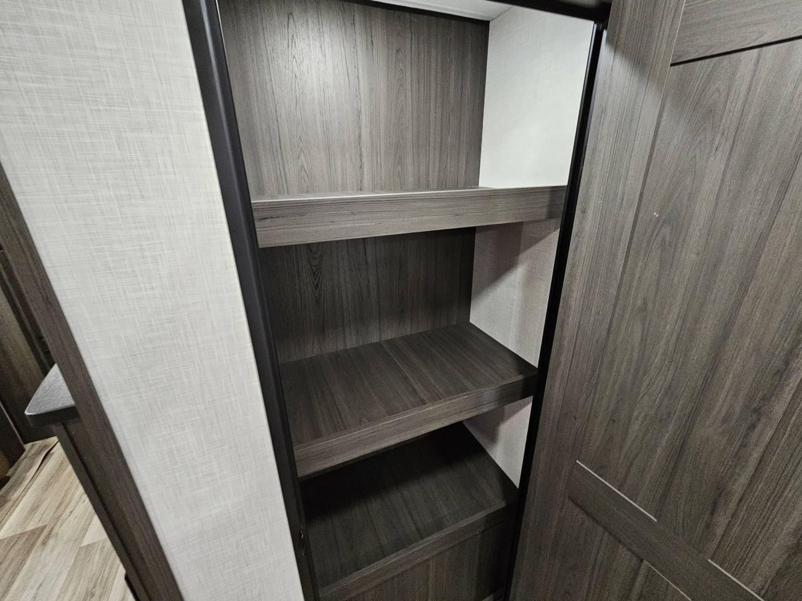 2026 Venture RV 2026 Venture RV SportTrek Touring Edition - thumbnail 12