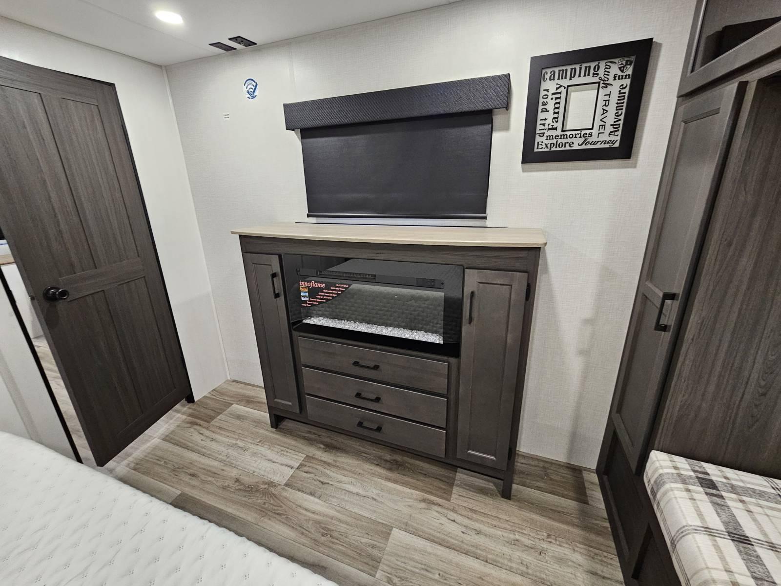 2026 Venture RV 2026 Venture RV SportTrek Touring Edition - thumbnail 16