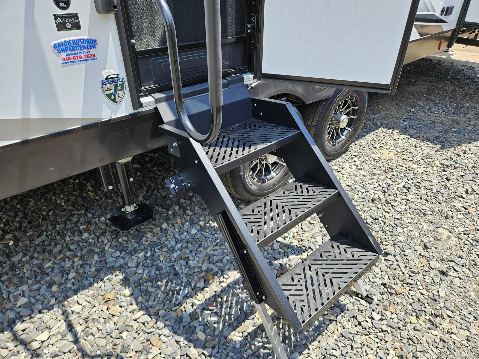 2026 Venture RV 2026 Venture RV SportTrek Touring Edition - thumbnail 23