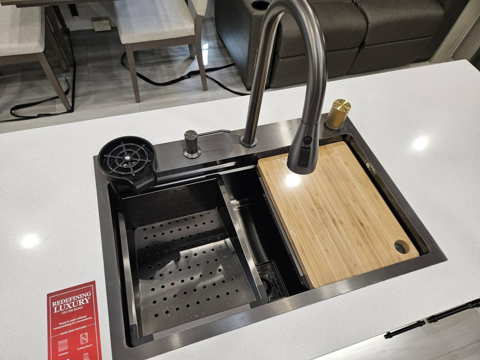 2026 Grand Design 2026 Grand Design Influence - thumbnail 11