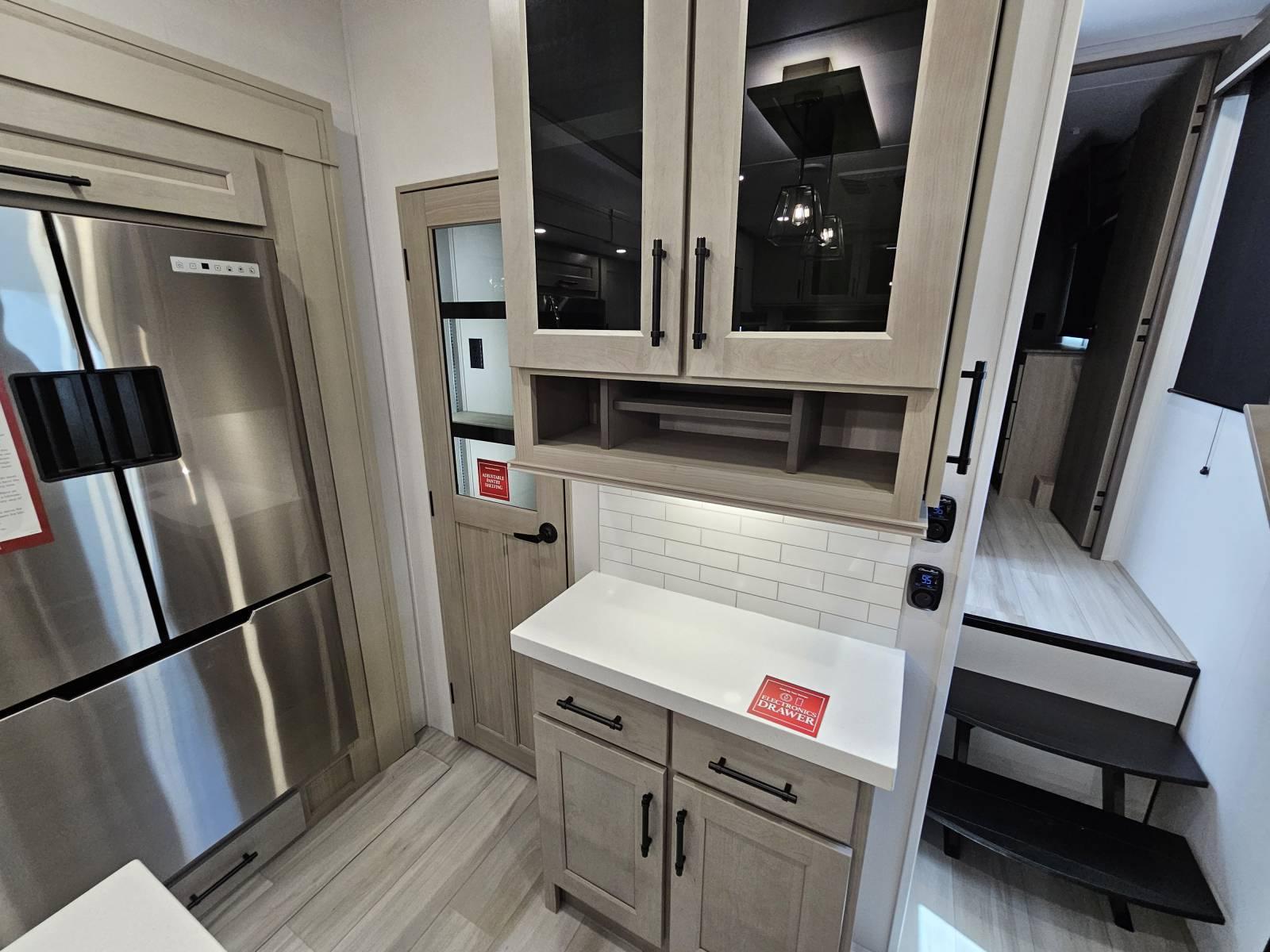 2026 Grand Design 2026 Grand Design Influence - thumbnail 14