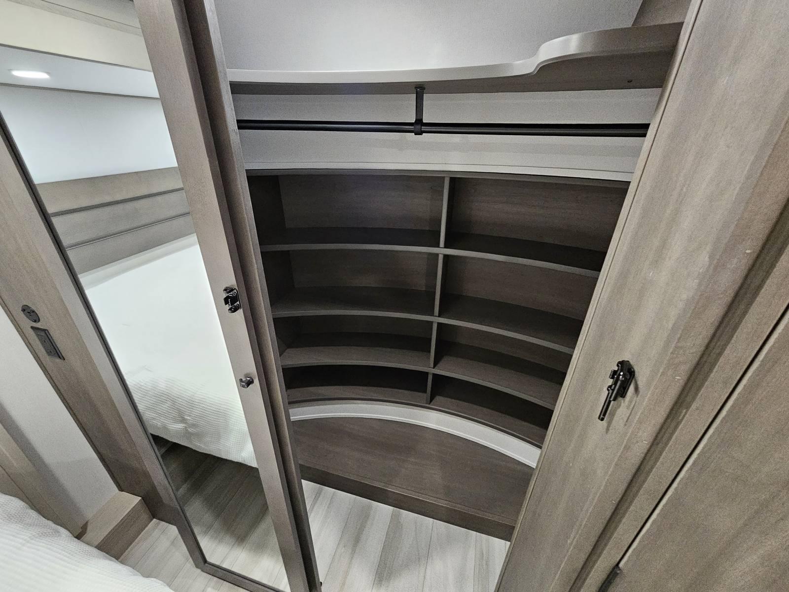 2026 Grand Design 2026 Grand Design Influence - thumbnail 19