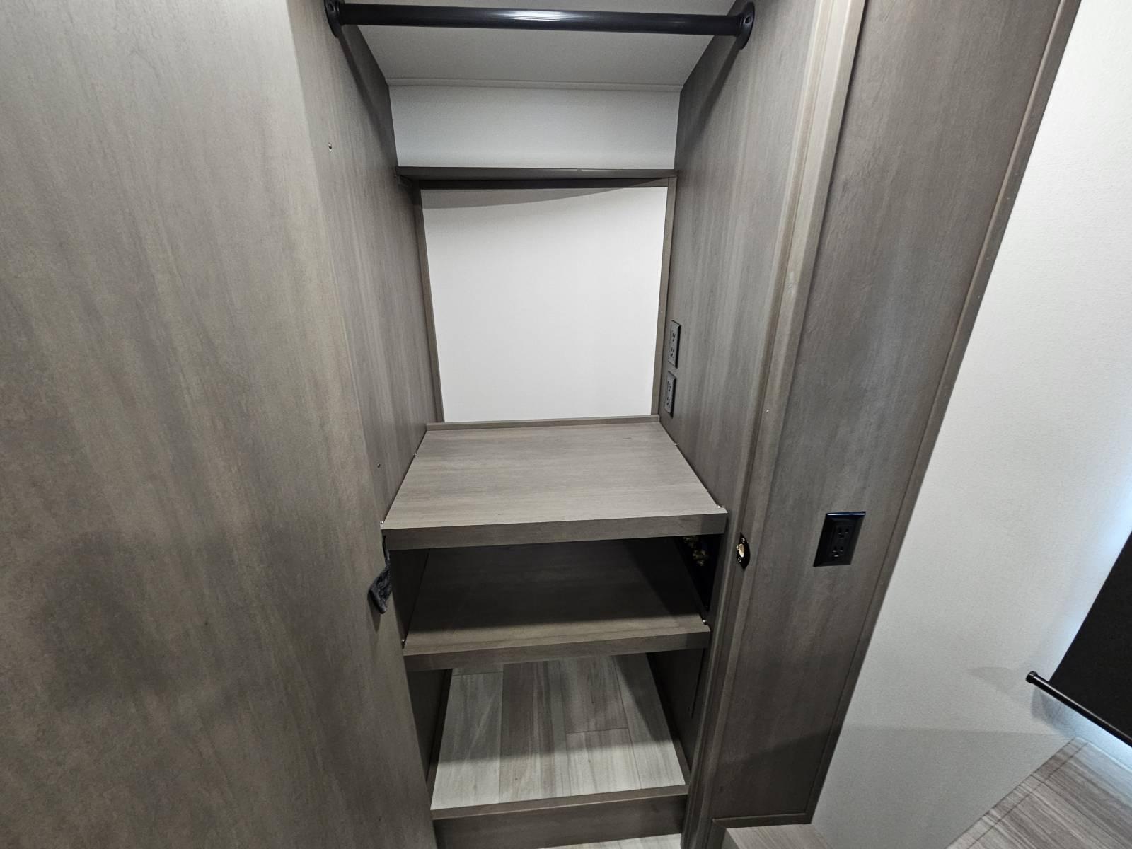 2026 Grand Design 2026 Grand Design Influence - thumbnail 20