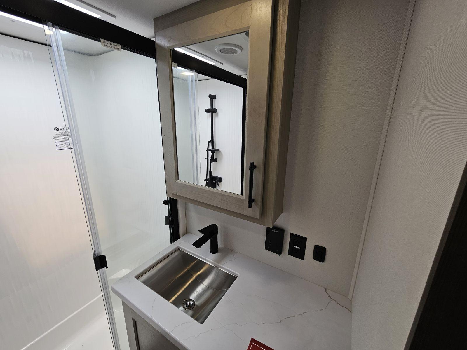 2026 Grand Design 2026 Grand Design Influence - thumbnail 23