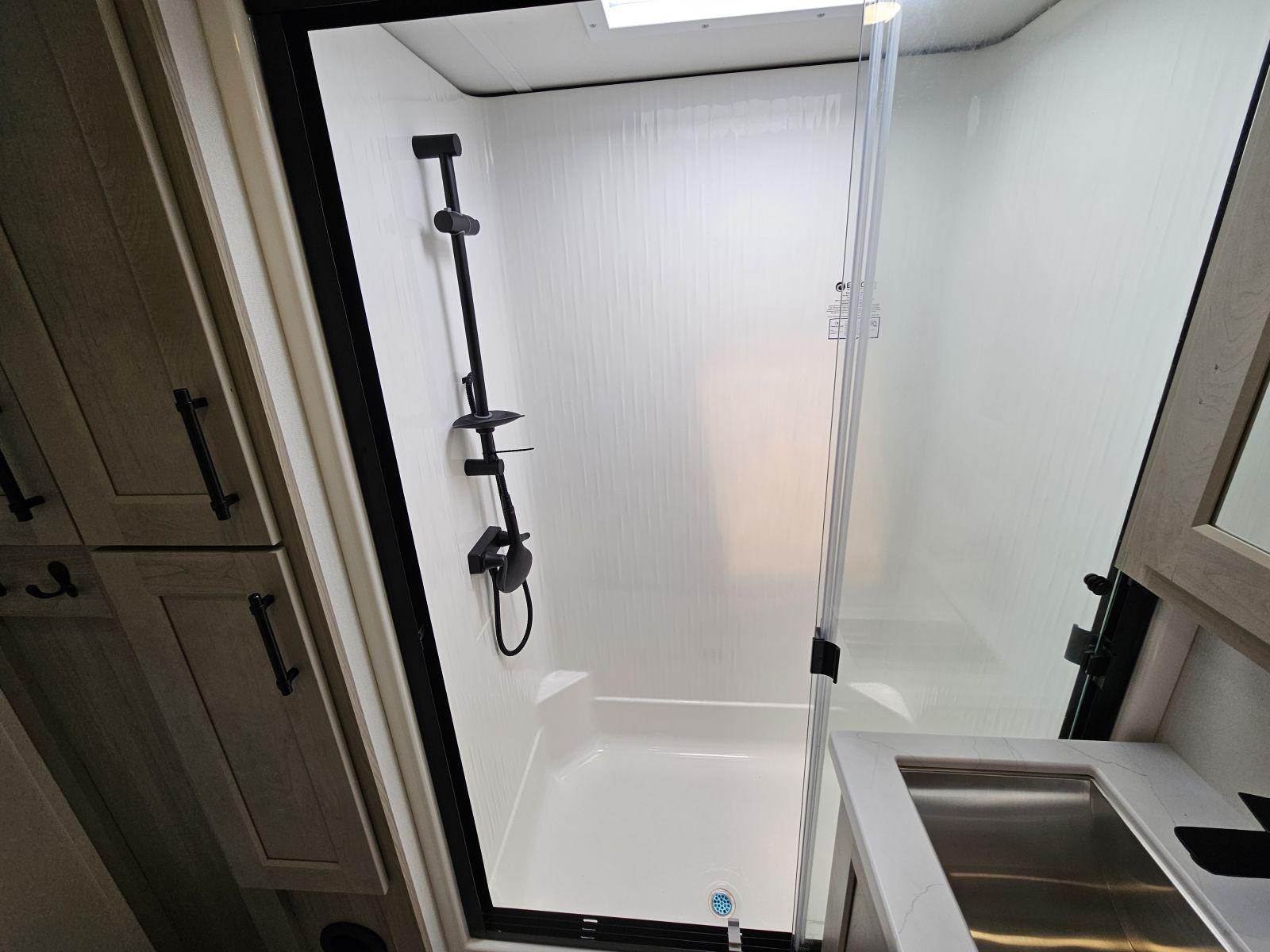 2026 Grand Design 2026 Grand Design Influence - thumbnail 24