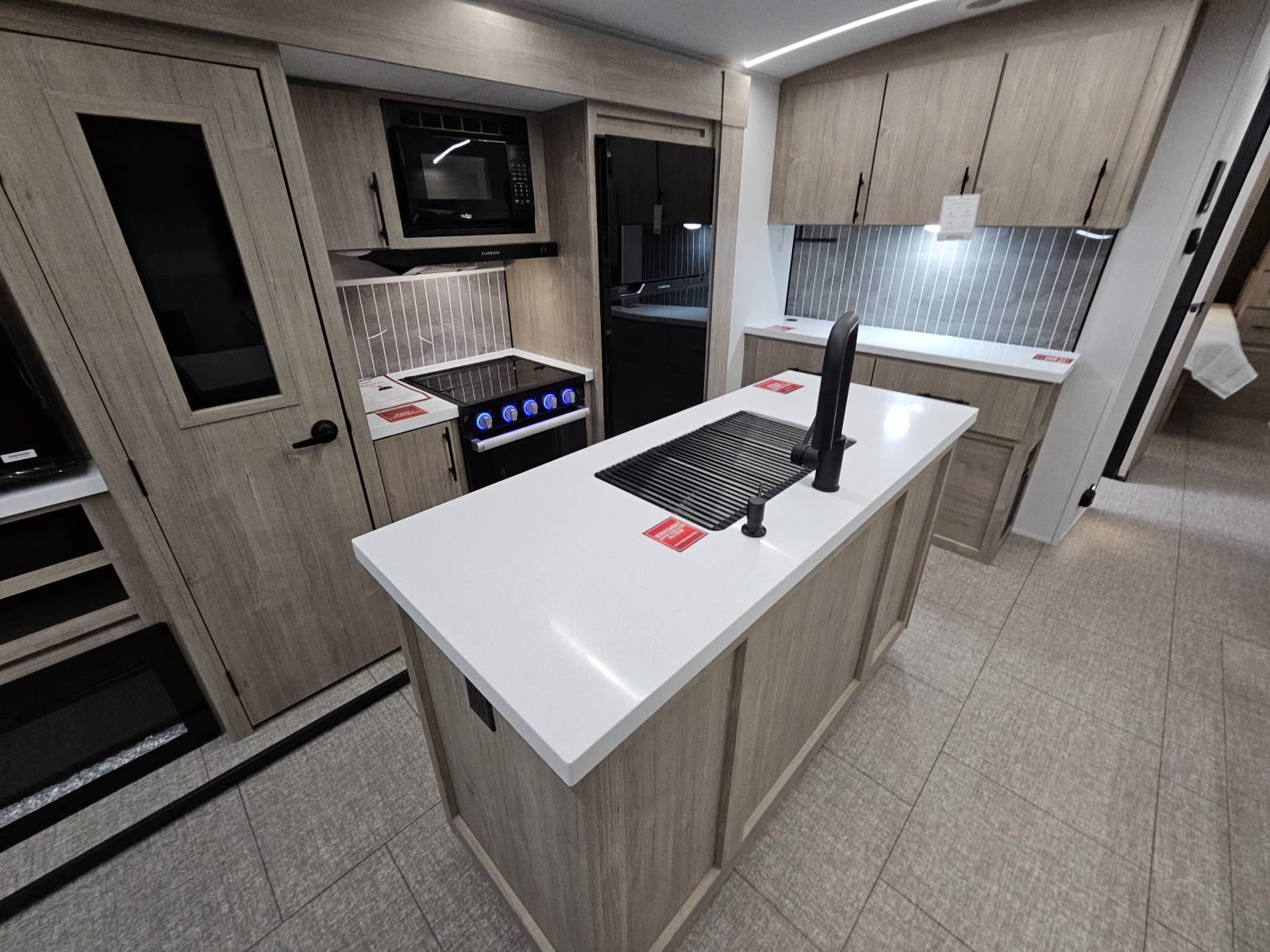 2026 Grand Design 2026 Grand Design Imagine - thumbnail 9