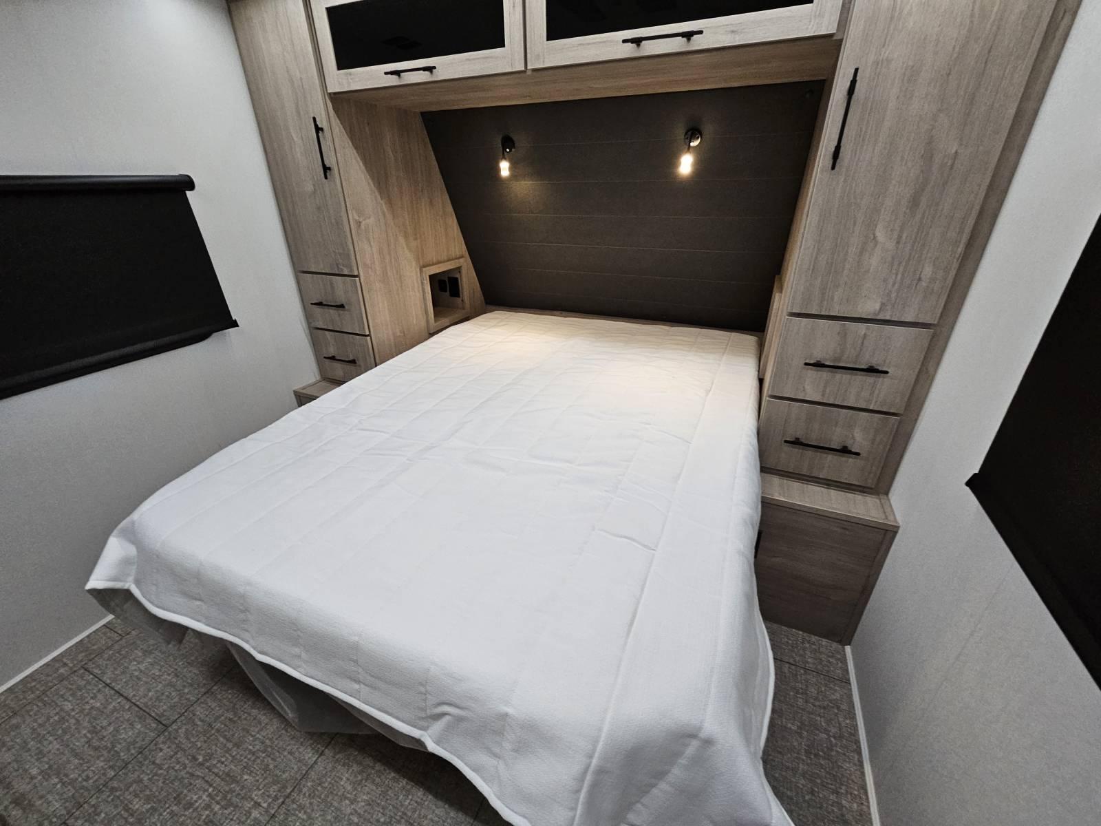 2026 Grand Design 2026 Grand Design Imagine - thumbnail 16