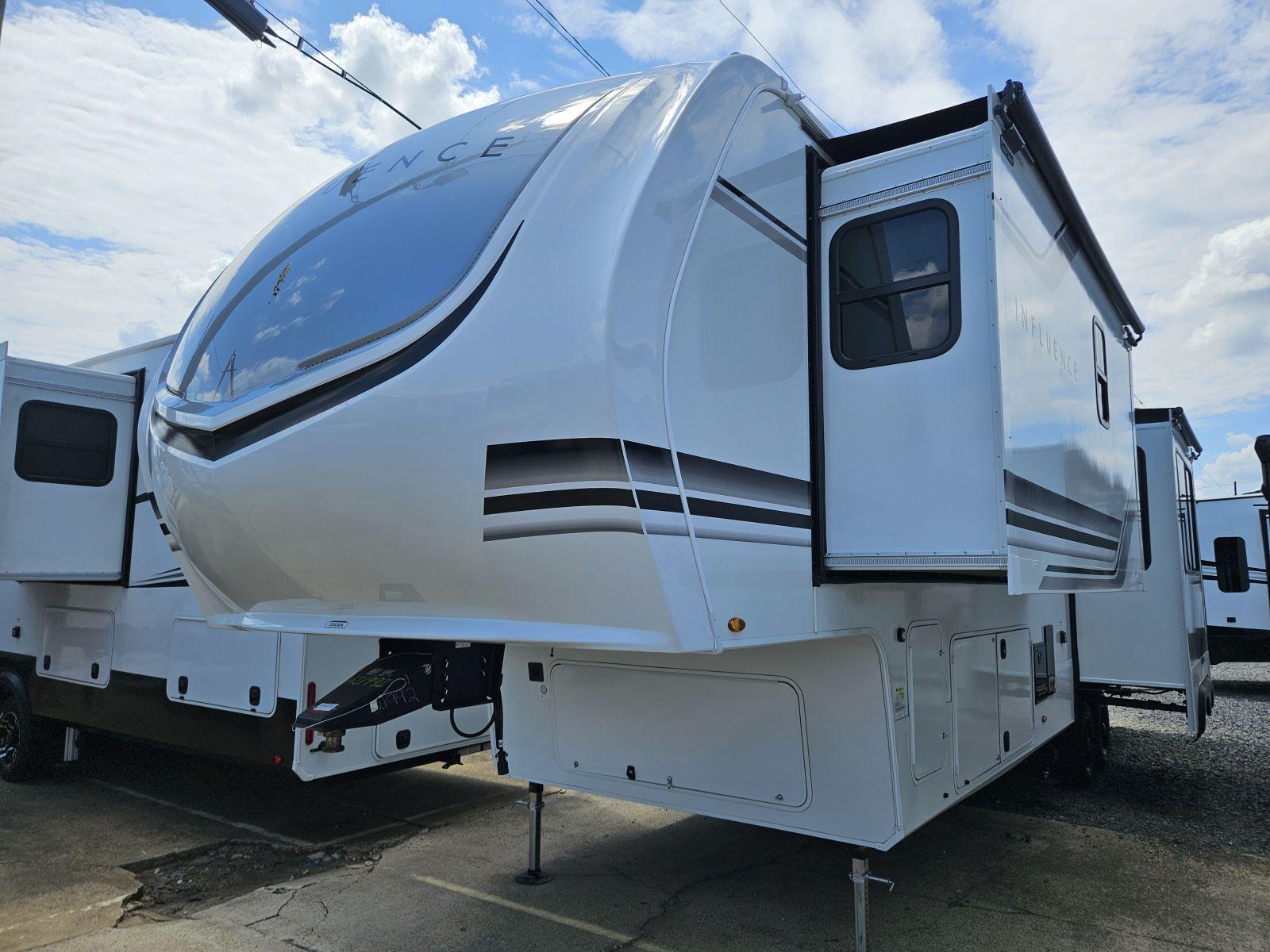 2026 Grand Design 2026 Grand Design Influence - thumbnail 3