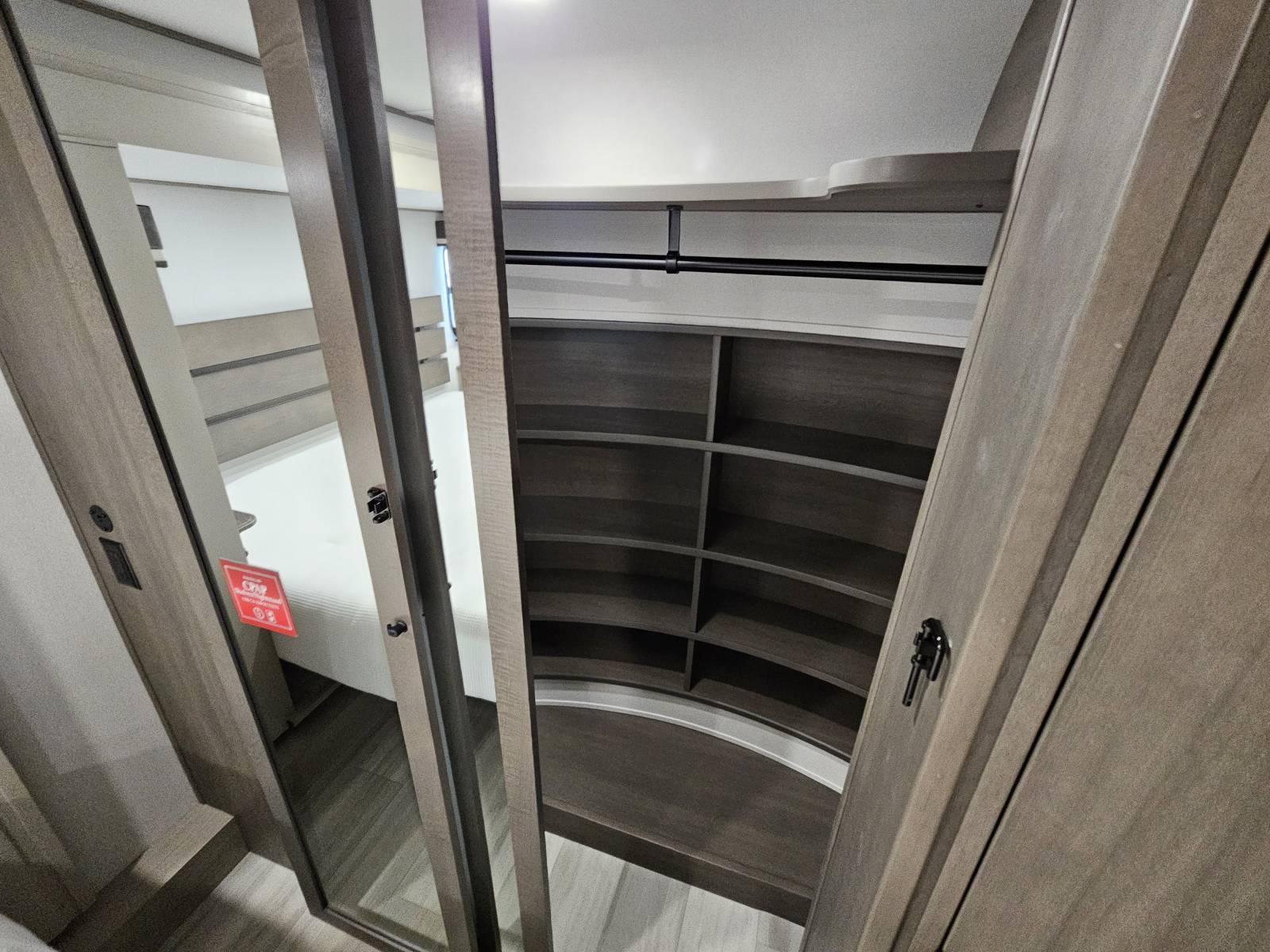 2026 Grand Design 2026 Grand Design Influence - thumbnail 19