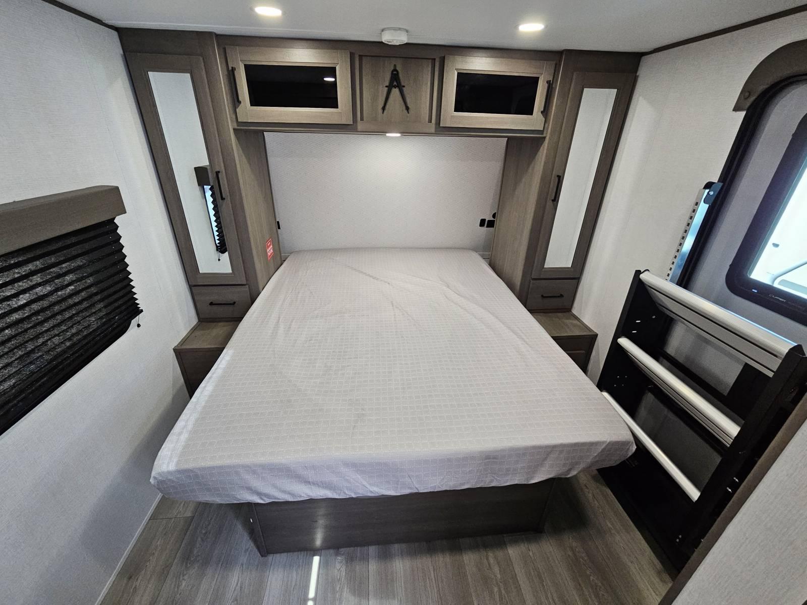 2026 Grand Design 2026 Grand Design Transcend - thumbnail 14