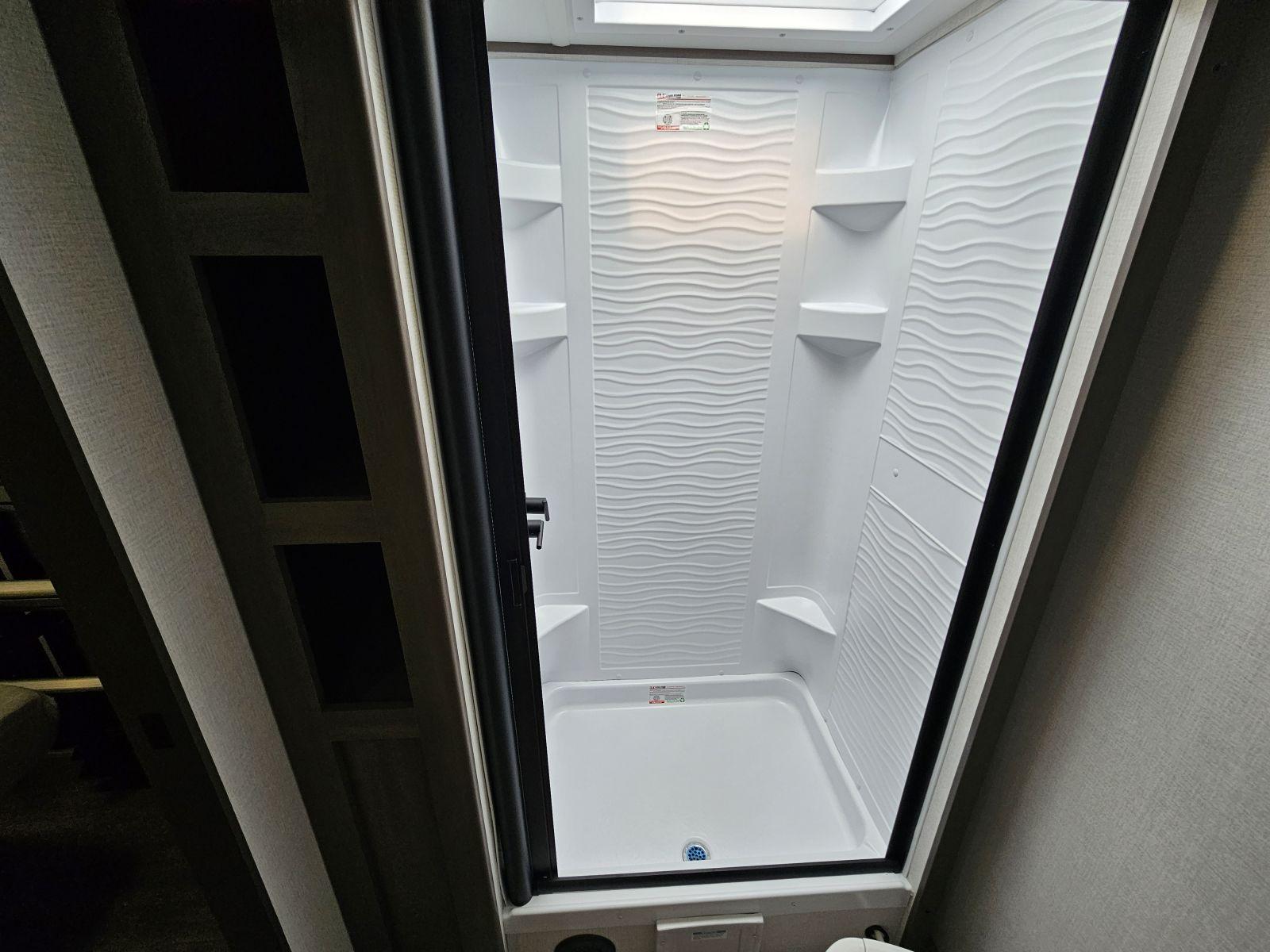 2026 Grand Design 2026 Grand Design Transcend - thumbnail 17