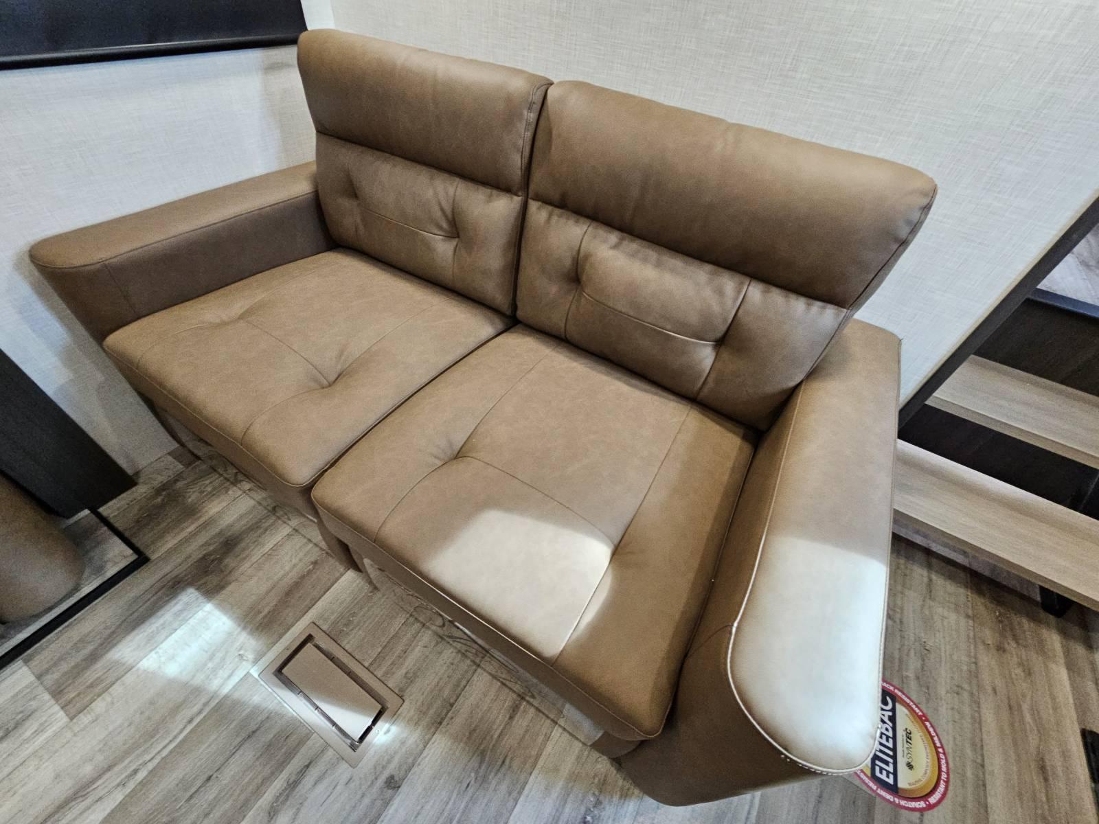 2026 Venture RV 2026 Venture RV SportTrek Touring Edition - thumbnail 6