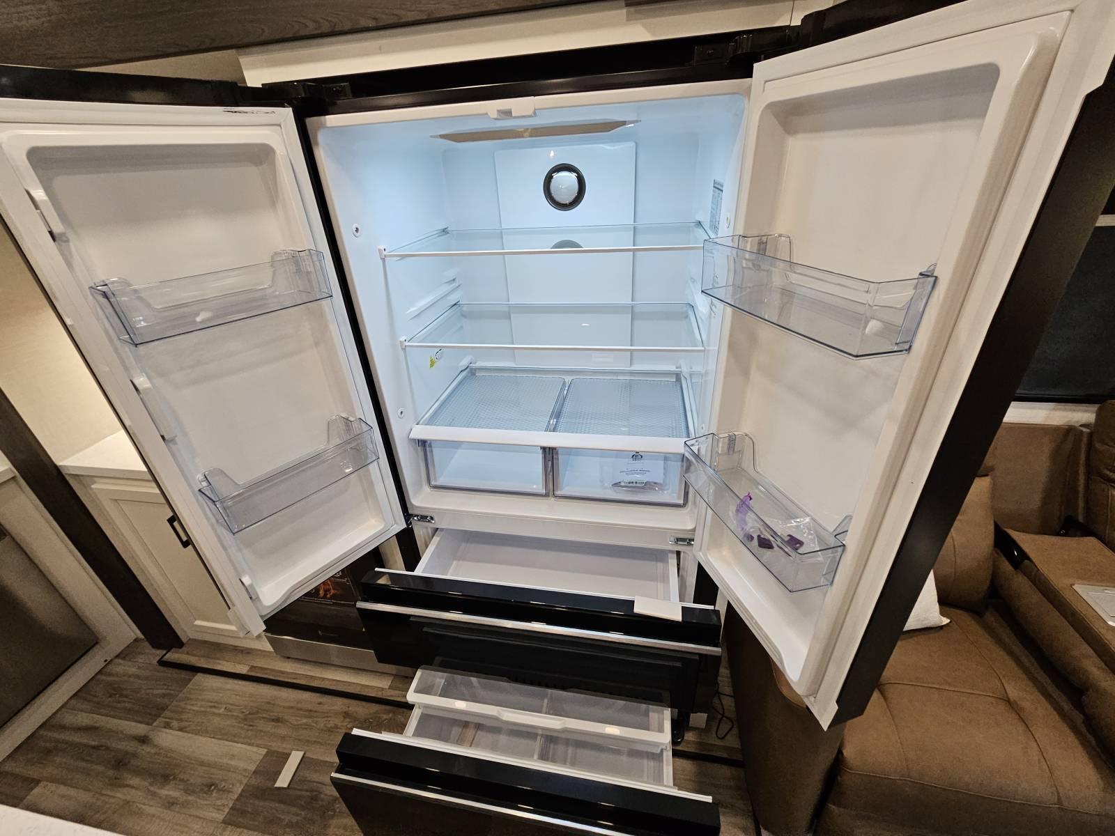 2026 Venture RV 2026 Venture RV SportTrek Touring Edition - thumbnail 12