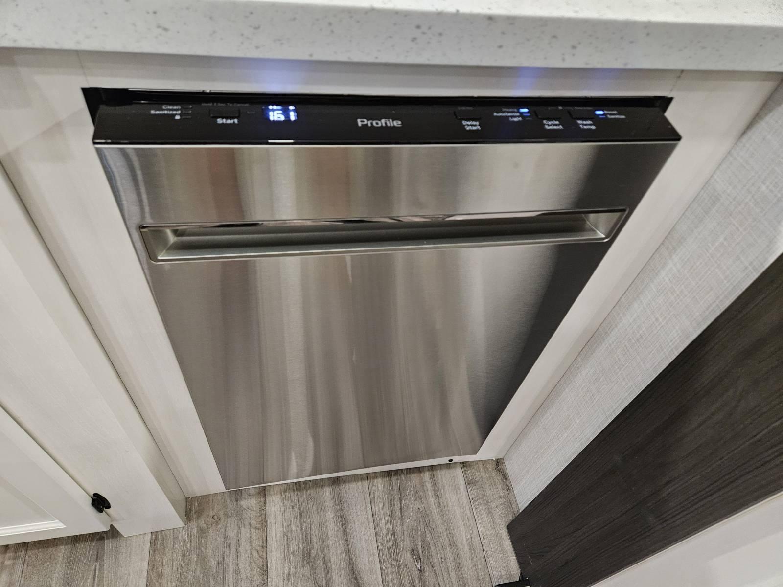 2026 Venture RV 2026 Venture RV SportTrek Touring Edition - thumbnail 13