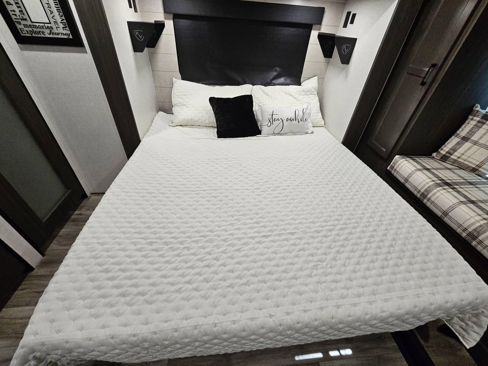 2026 Venture RV 2026 Venture RV SportTrek Touring Edition - thumbnail 17