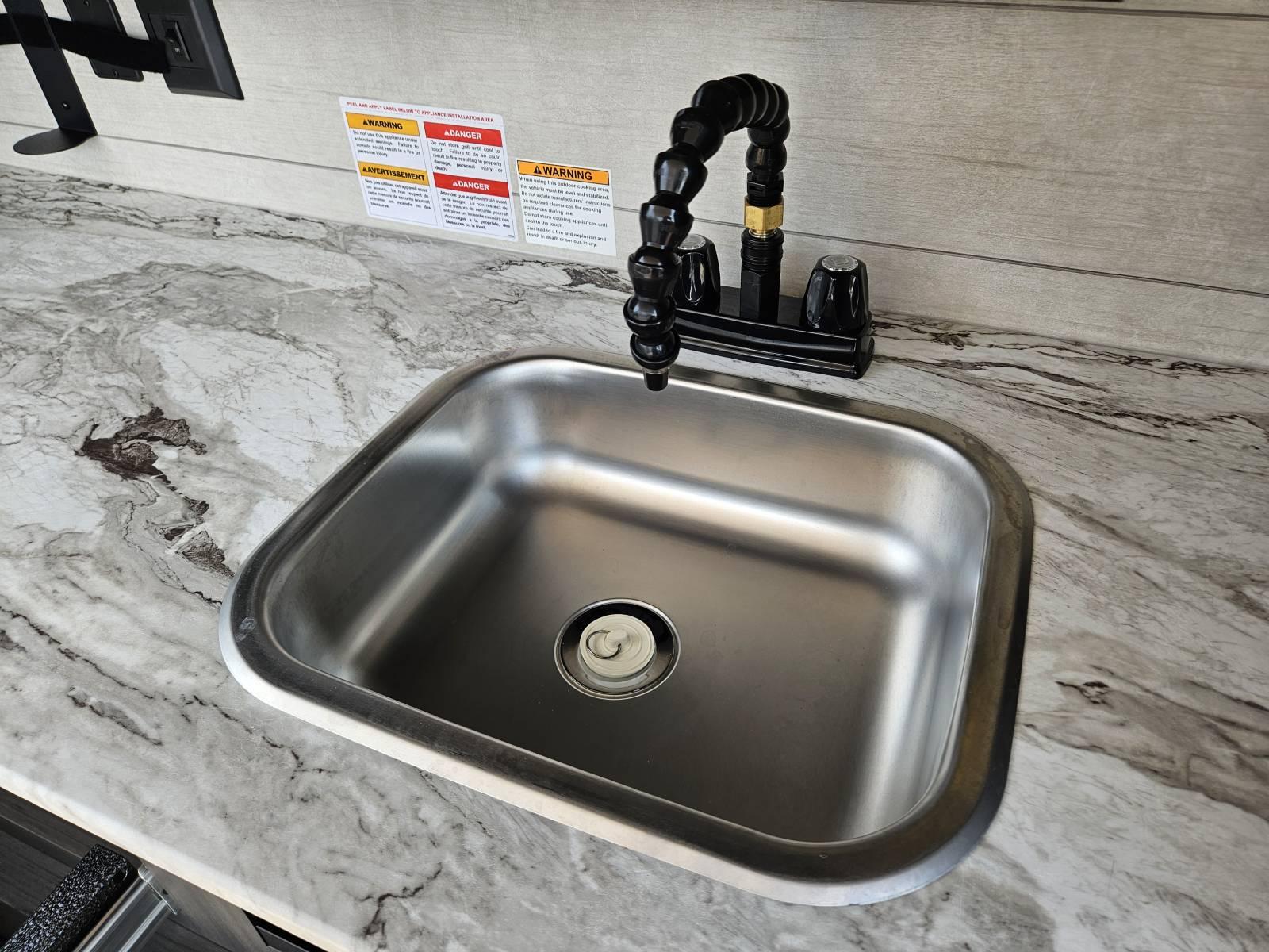 2026 Venture RV 2026 Venture RV SportTrek Touring Edition - thumbnail 30