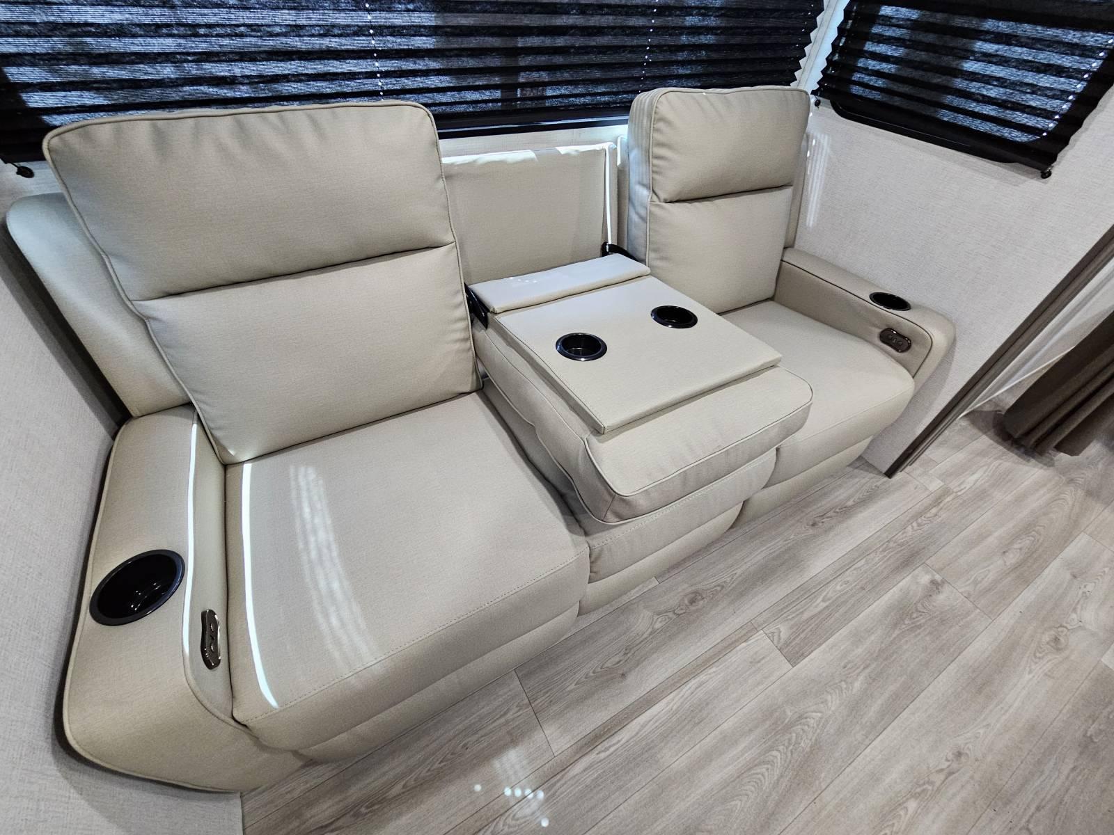 2026 Grand Design 2026 Grand Design Transcend Xplor - thumbnail 7