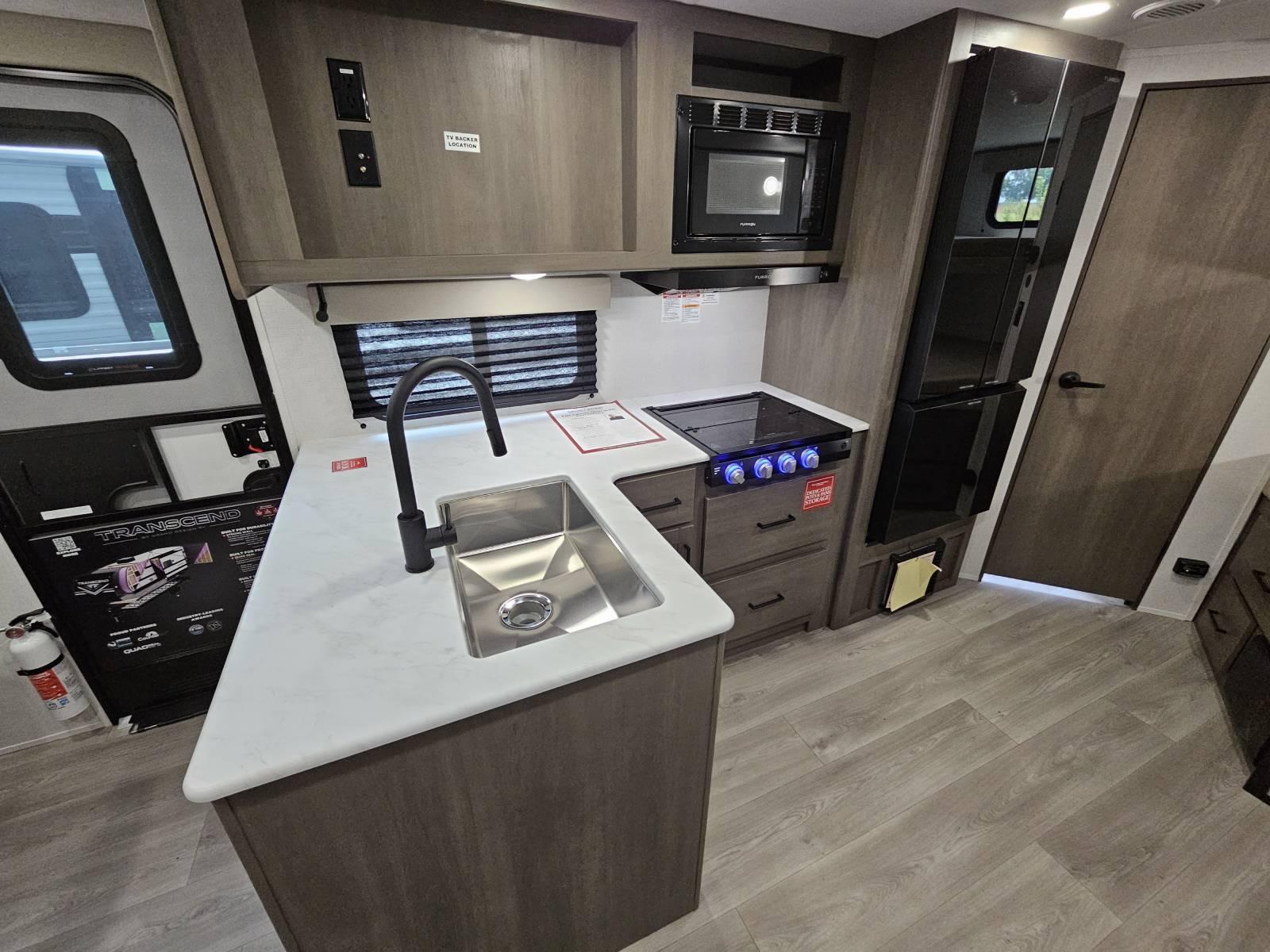 2026 Grand Design 2026 Grand Design Transcend Xplor - thumbnail 9