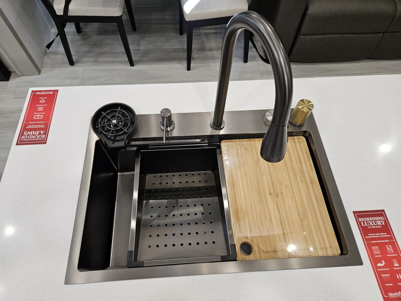 2026 Grand Design 2026 Grand Design Influence - thumbnail 10