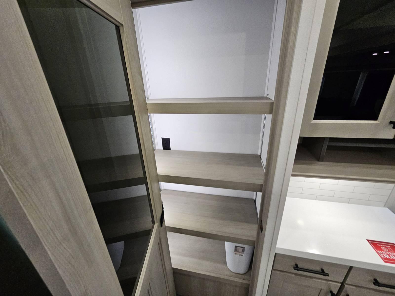 2026 Grand Design 2026 Grand Design Influence - thumbnail 12