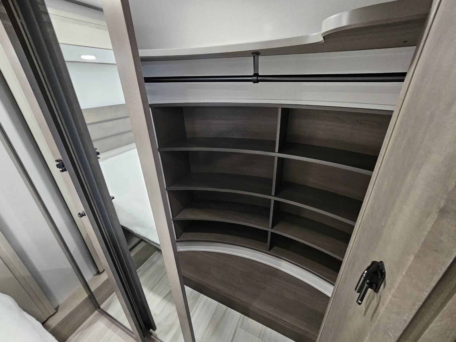 2026 Grand Design 2026 Grand Design Influence - thumbnail 18