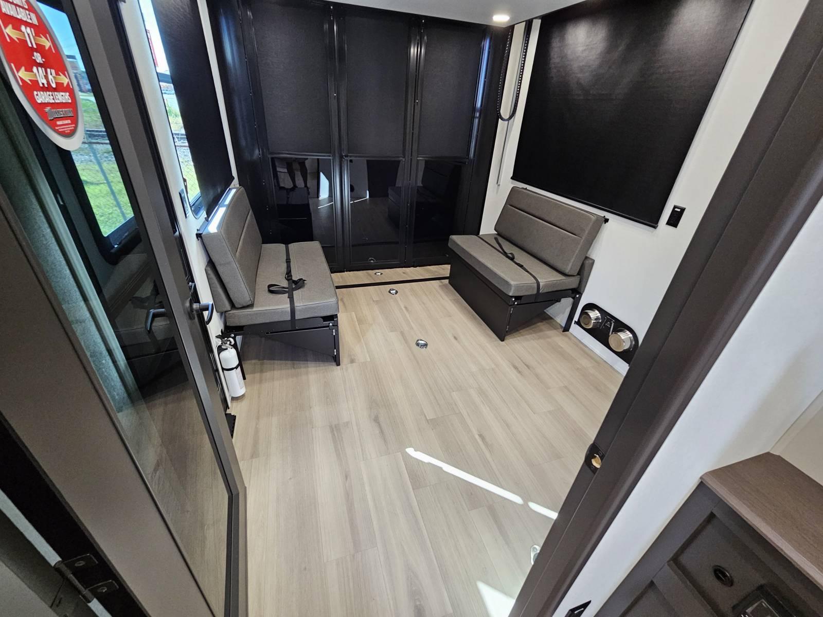 2026 Grand Design 2026 Grand Design Momentum G-Class - thumbnail 19