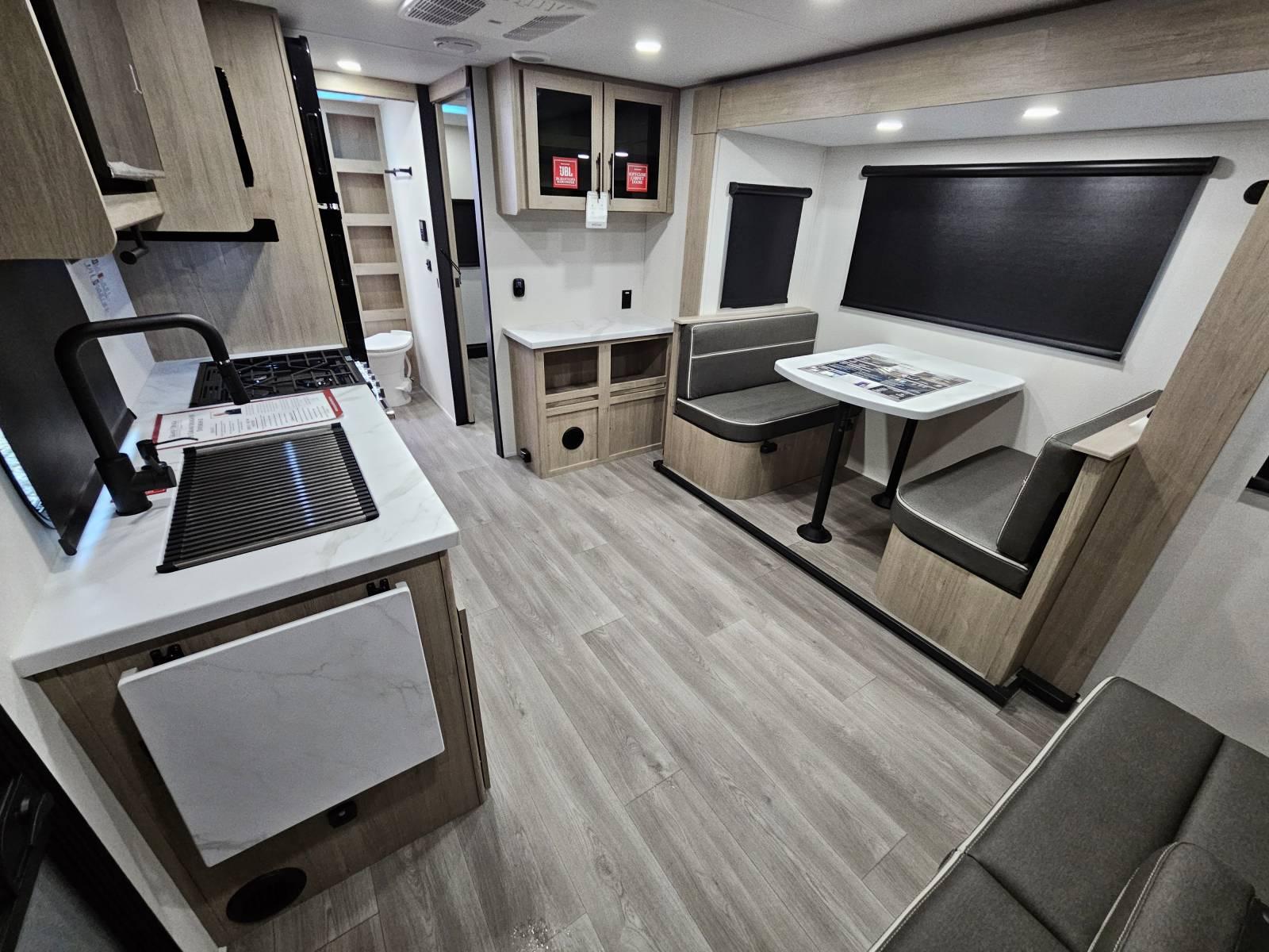 2026 Grand Design 2026 Grand Design Imagine XLS - thumbnail 4