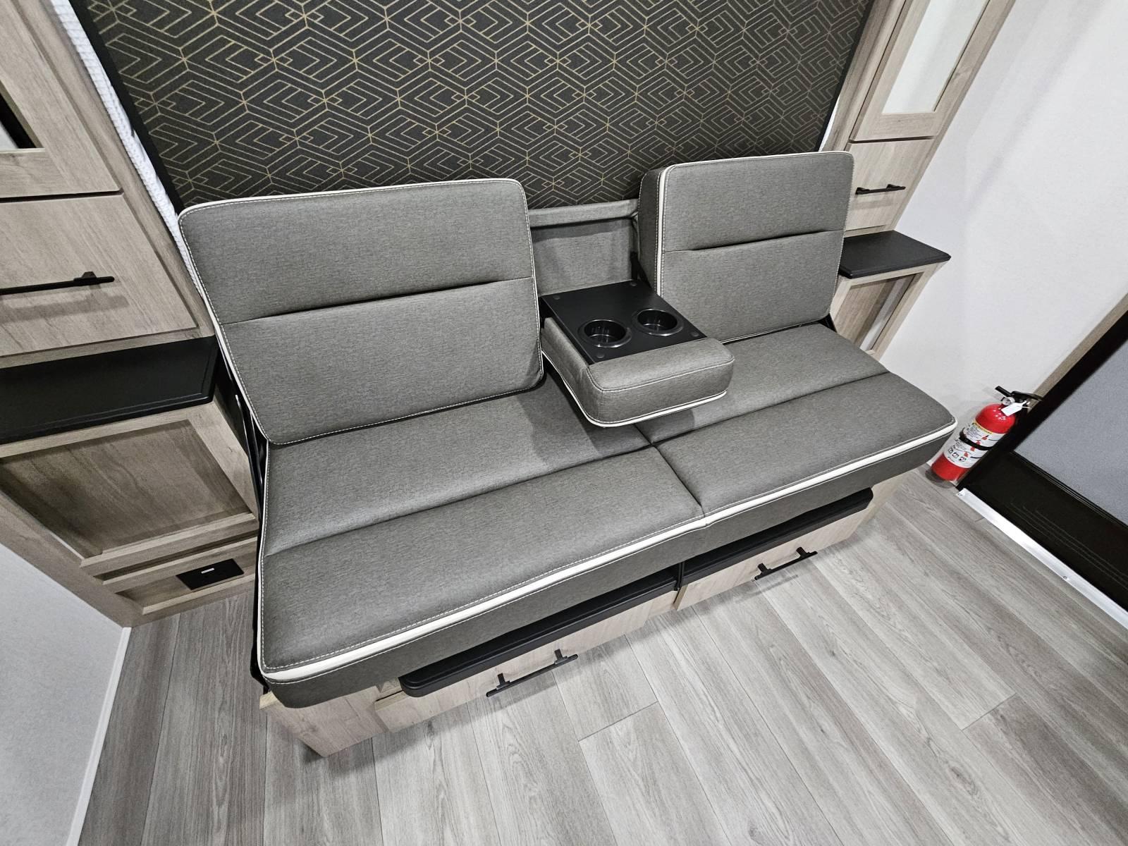 2026 Grand Design 2026 Grand Design Imagine XLS - thumbnail 6