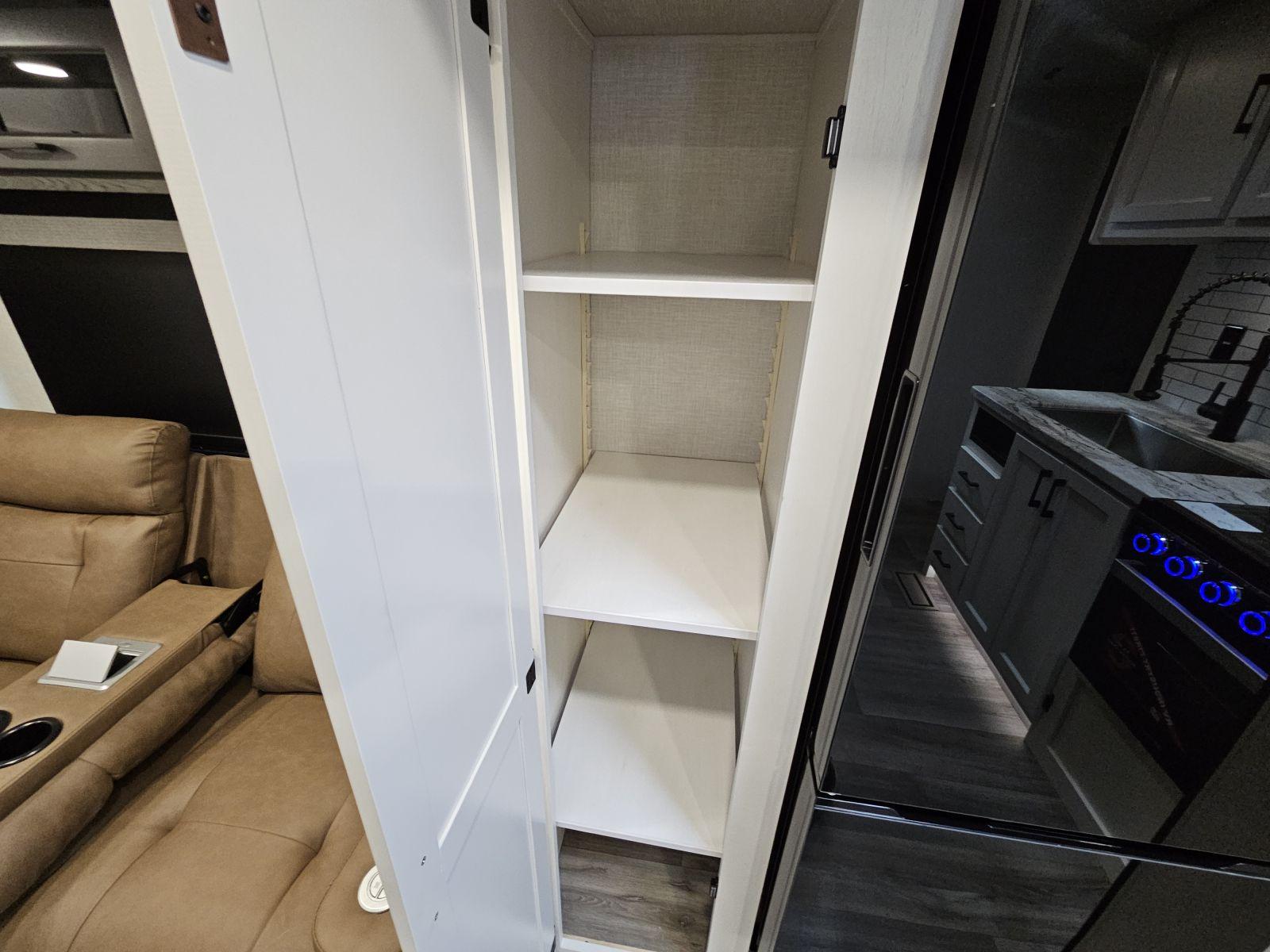 2026 Venture RV 2026 Venture RV SportTrek - thumbnail 12