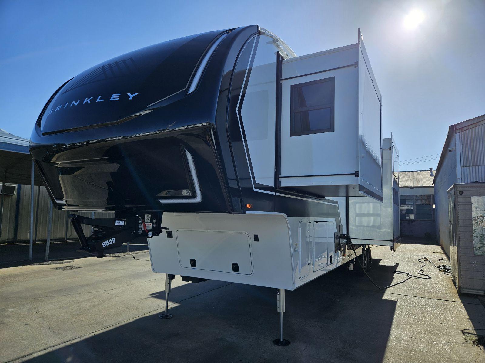 2026 Brinkley 2026 Brinkley Model Z - thumbnail 3