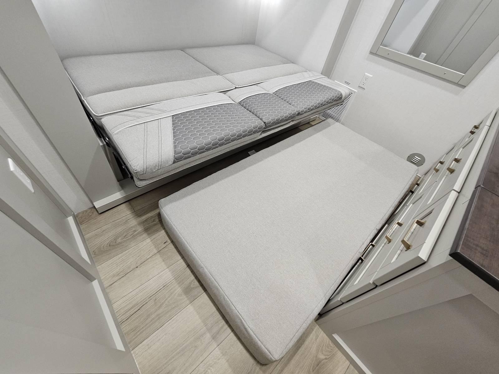 2026 Brinkley 2026 Brinkley Model Z - thumbnail 26