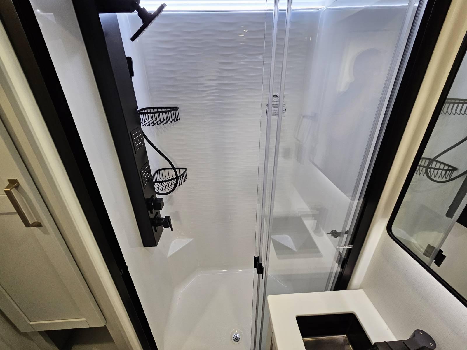 2026 Brinkley 2026 Brinkley Model Z - thumbnail 32