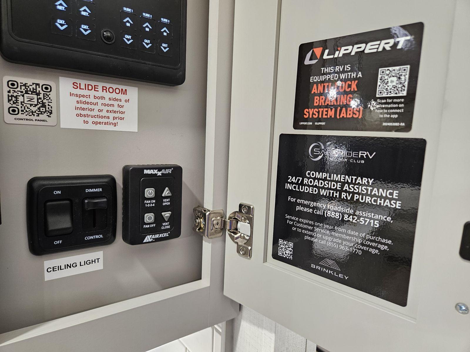 2026 Brinkley 2026 Brinkley Model Z - thumbnail 35