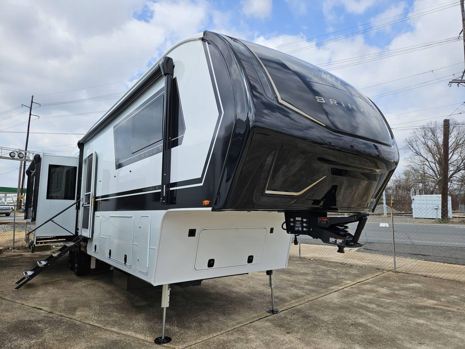 2026 Brinkley 2026 Brinkley Model Z - thumbnail 52