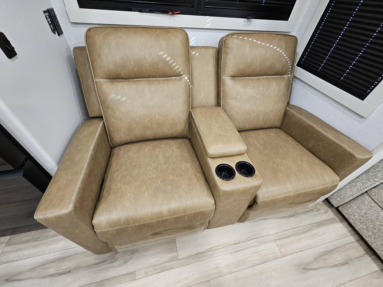 2026 Brinkley 2026 Brinkley Model I - thumbnail 7