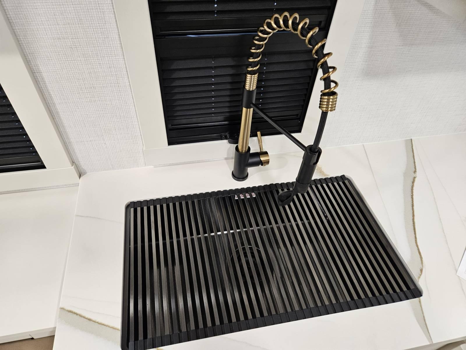 2026 Brinkley 2026 Brinkley Model I - thumbnail 10