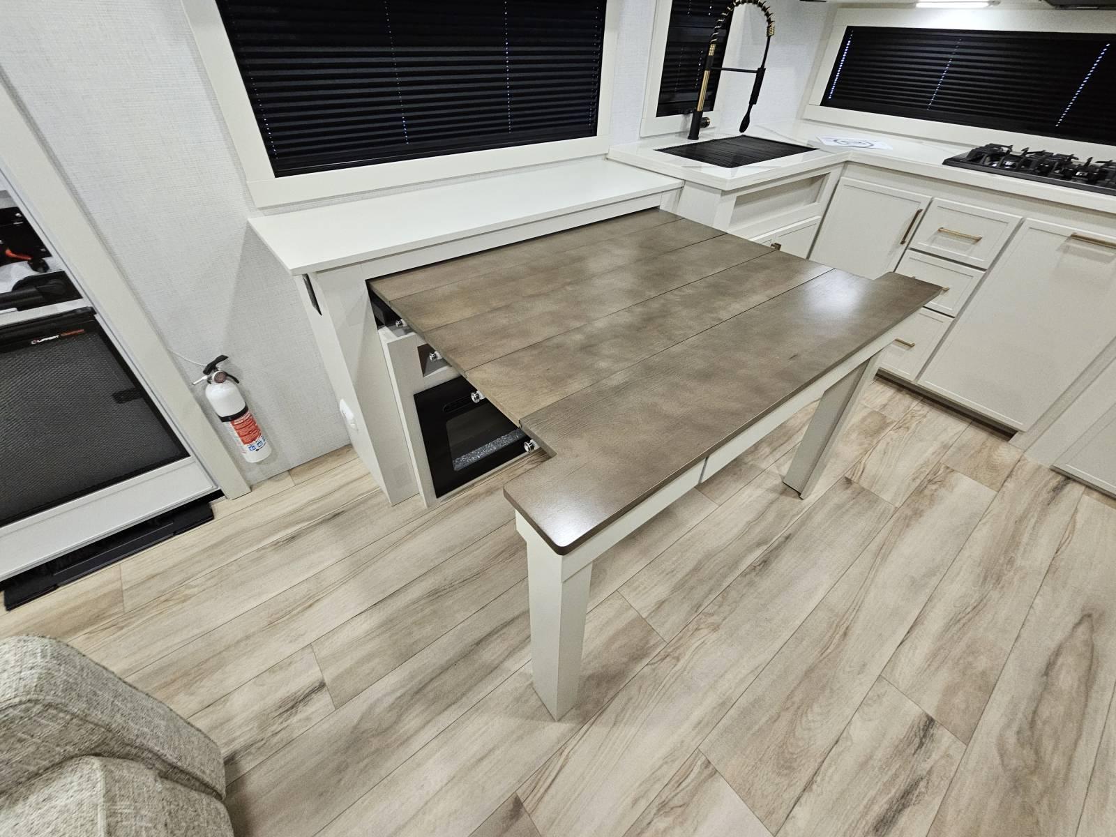 2026 Brinkley 2026 Brinkley Model I - thumbnail 14