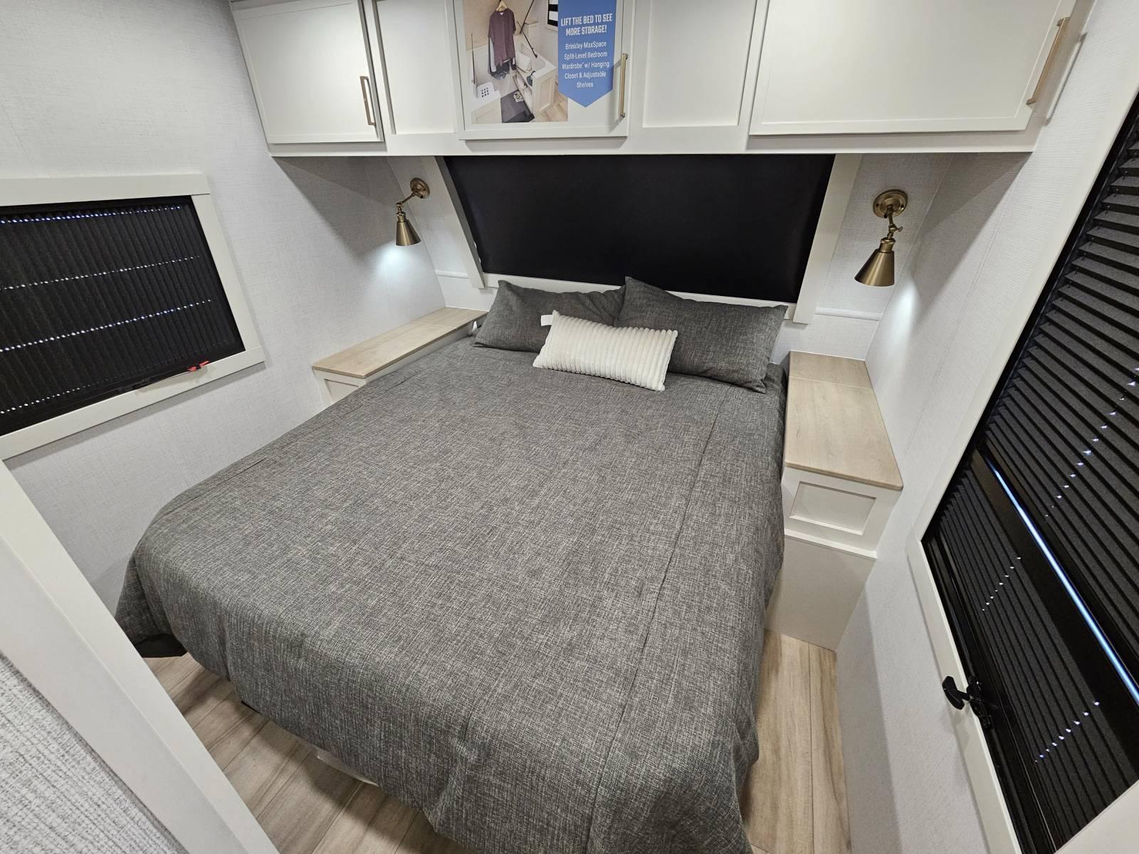 2026 Brinkley 2026 Brinkley Model I - thumbnail 16