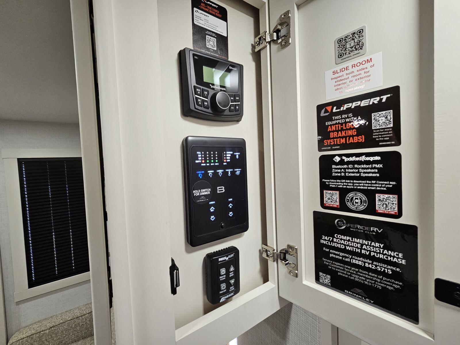 2026 Brinkley 2026 Brinkley Model I - thumbnail 23