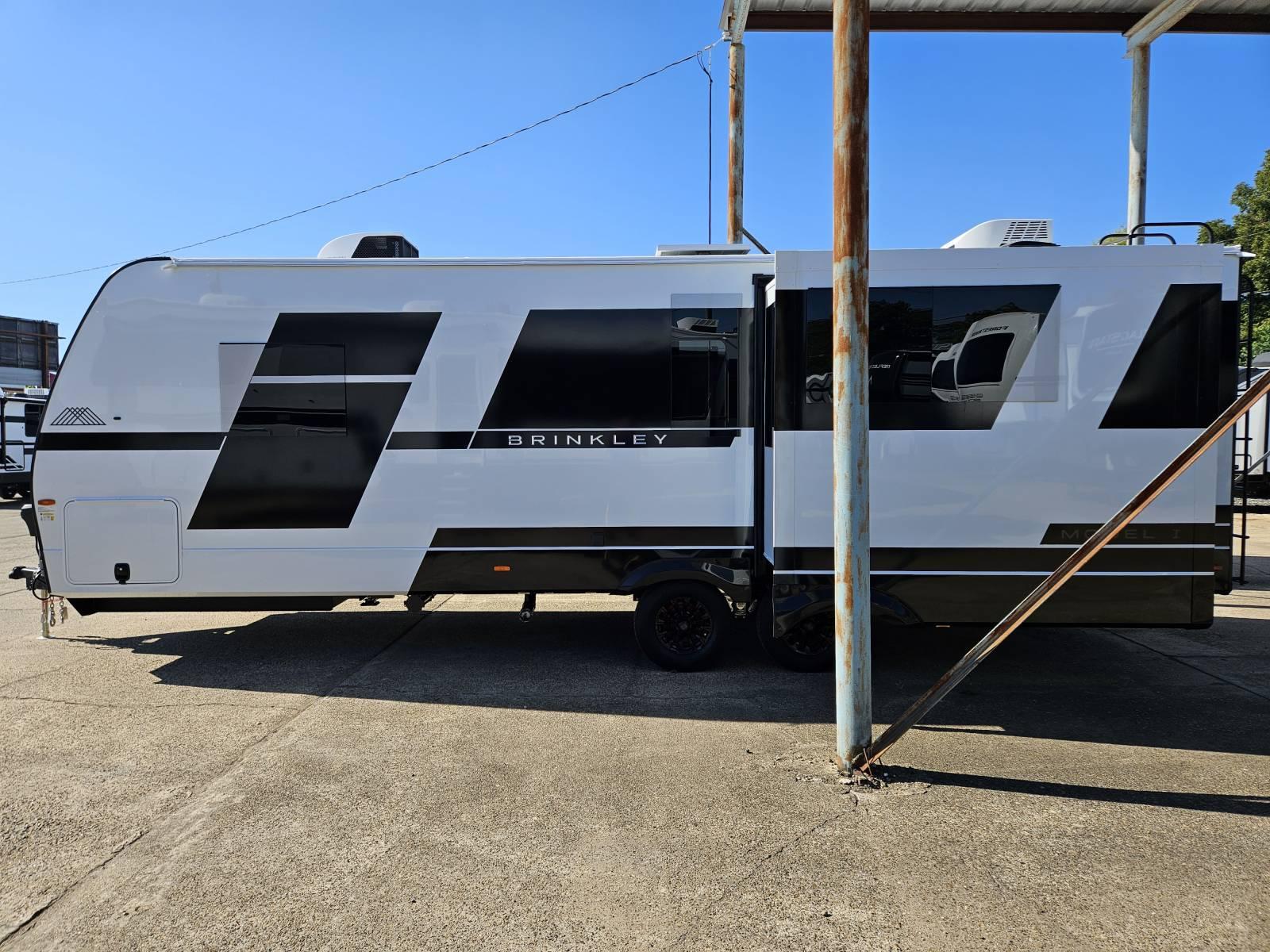 2026 Brinkley 2026 Brinkley Model I - thumbnail 31