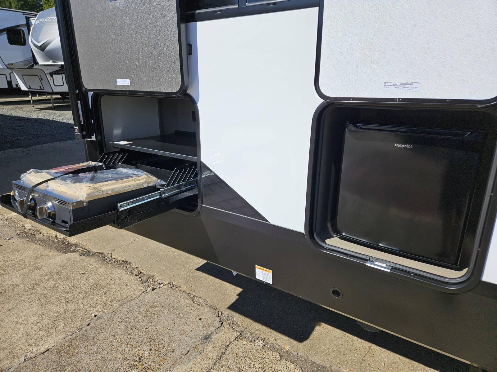 2026 Grand Design 2026 Grand Design Reflection 150 Series - thumbnail 24