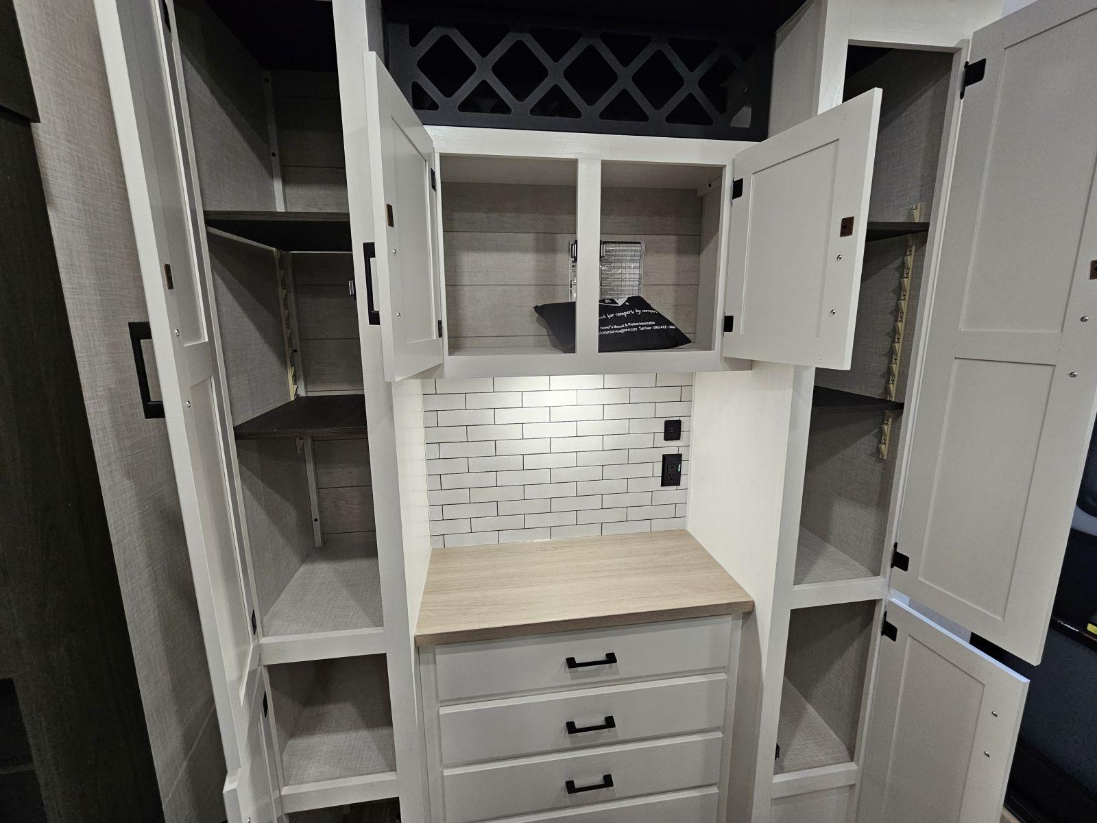 2026 Venture RV 2026 Venture RV SportTrek Touring Edition - thumbnail 14